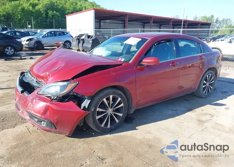 2014 Chrysler 200 Touring z USA, uszkodzony, nr VIN 1C3CCBBG1EN192411